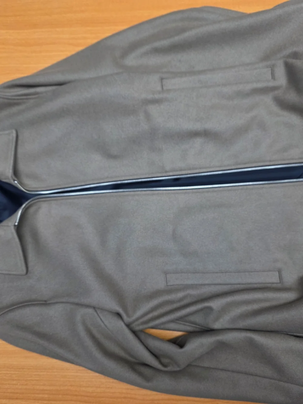 Theory zip front